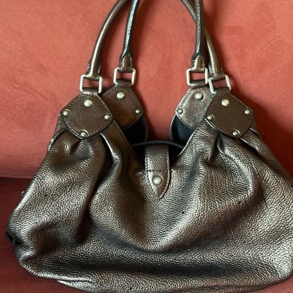 Extra Large Louis Vuitton Mahina bronze Leather Shoulder Bag - Picture 15 of 16